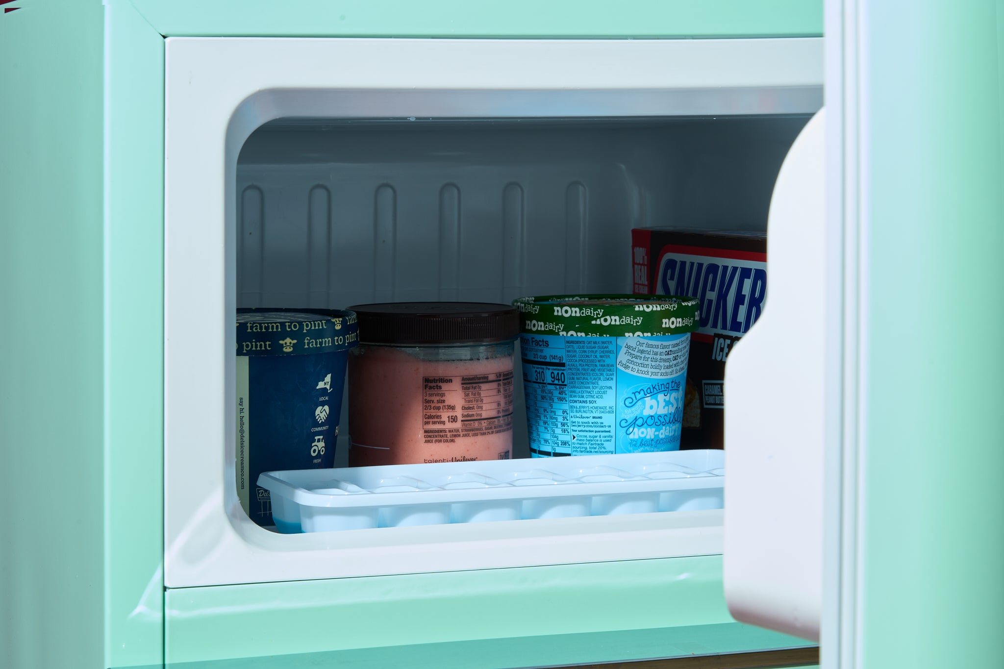 Space-saving Convenience with a Dorm Room Fridge from Magic Chef