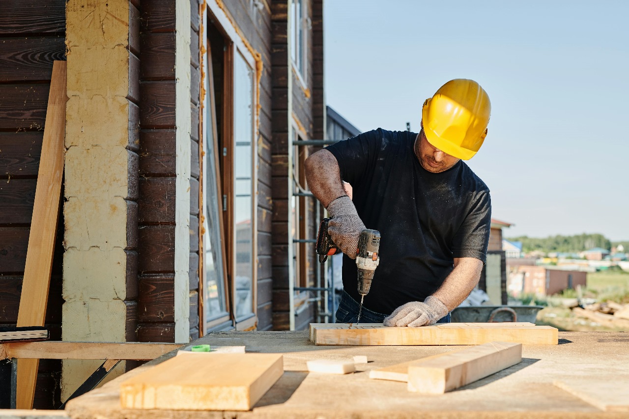 Why Students Choose a Trade School Knoxville TN Over Traditional College