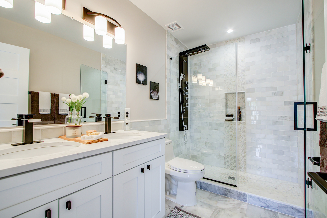 Colonial Home Construction Planning for Long-Term Livability