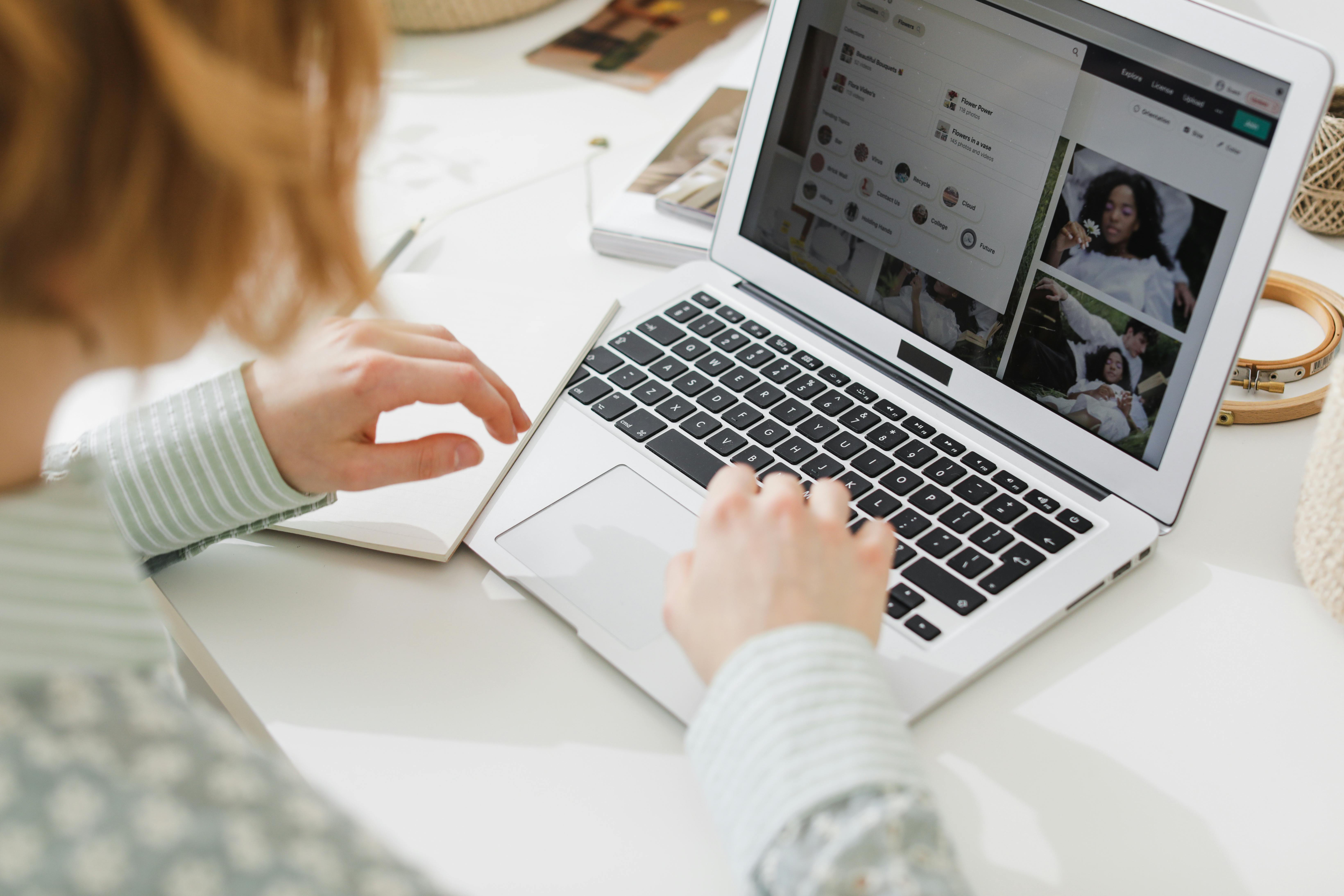 B2B Competitive Intelligence: Unlock Market Opportunities