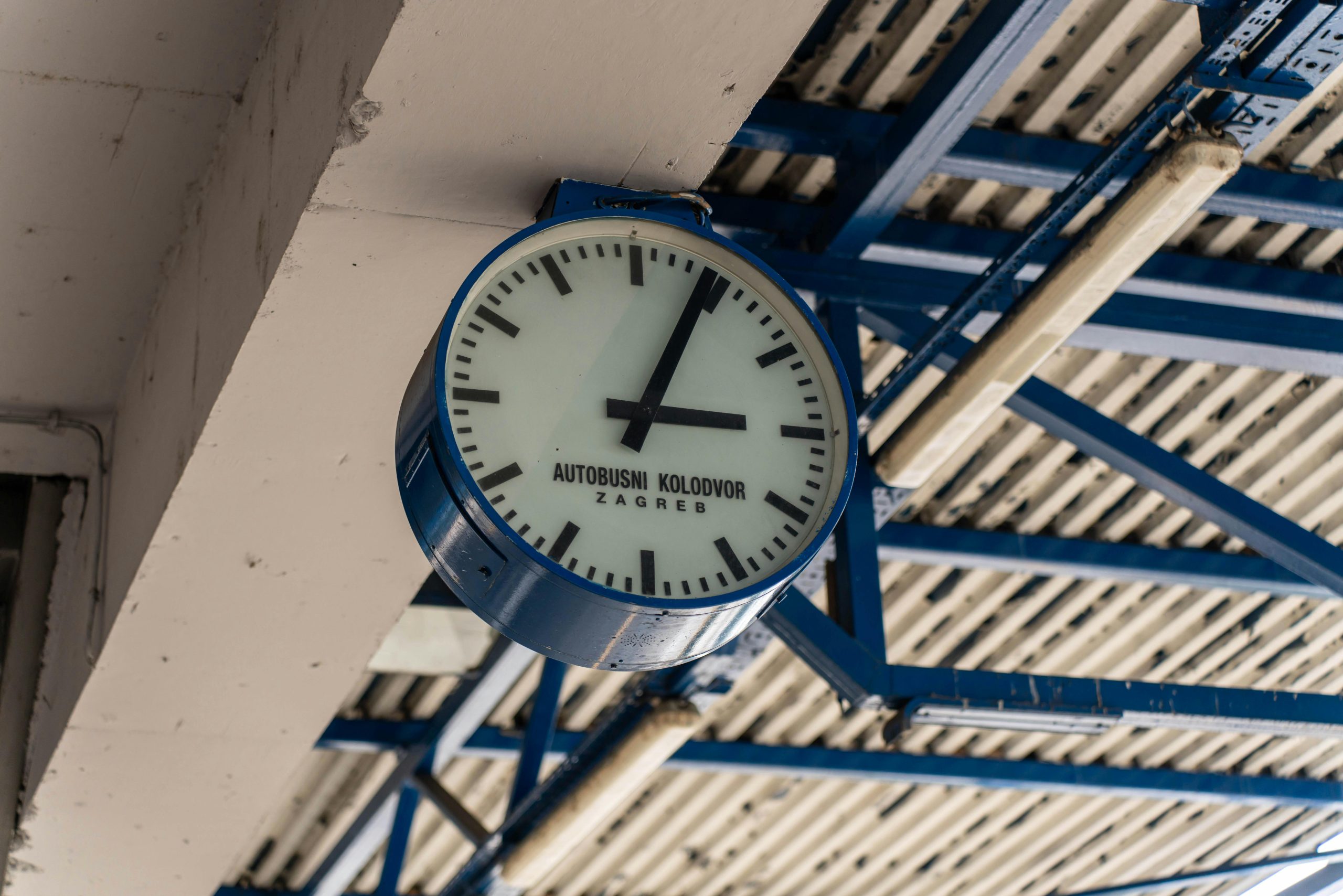 pexels-vladimirsrajber-28575439
